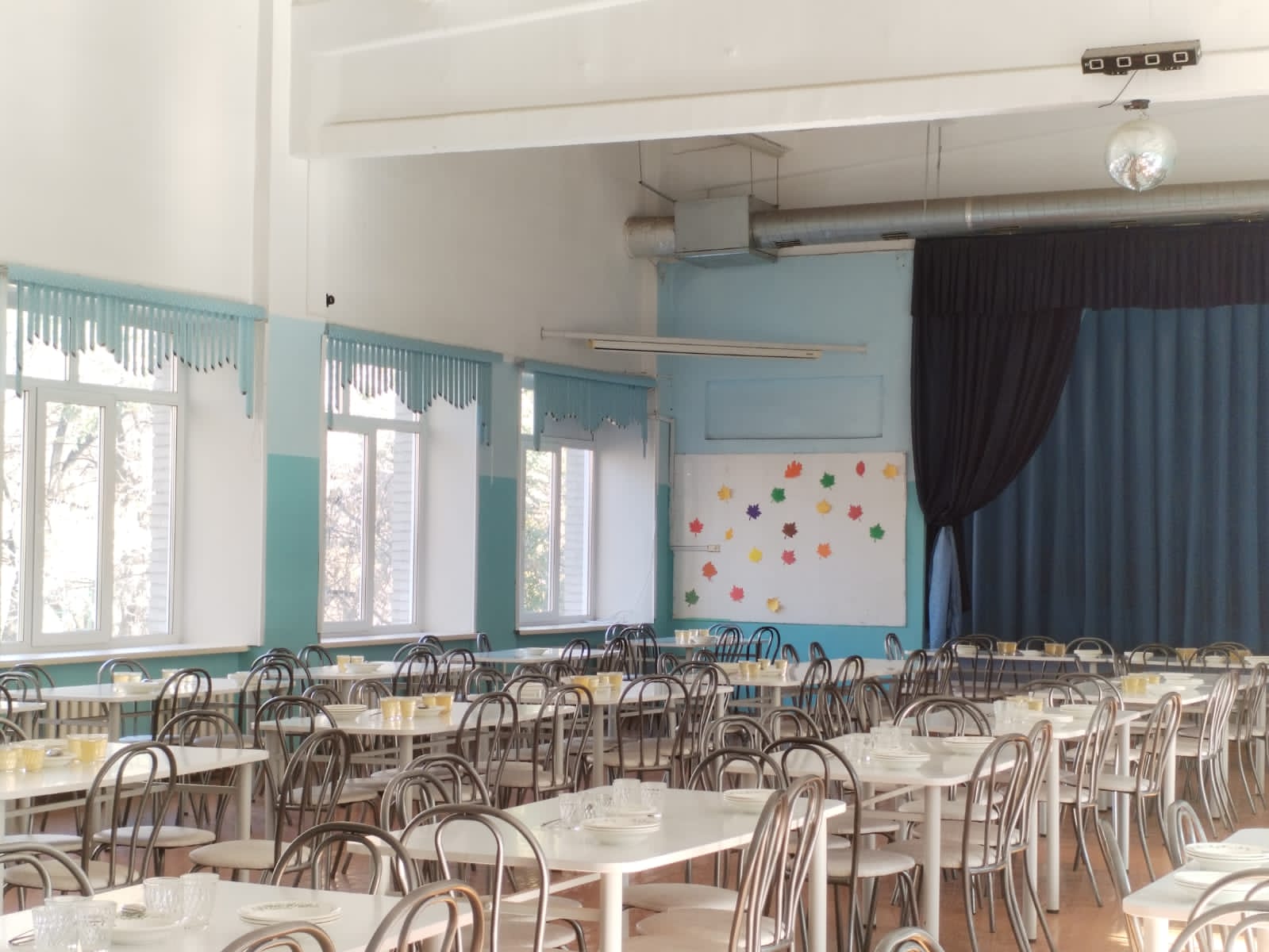 Питание учащимся льготной категории.